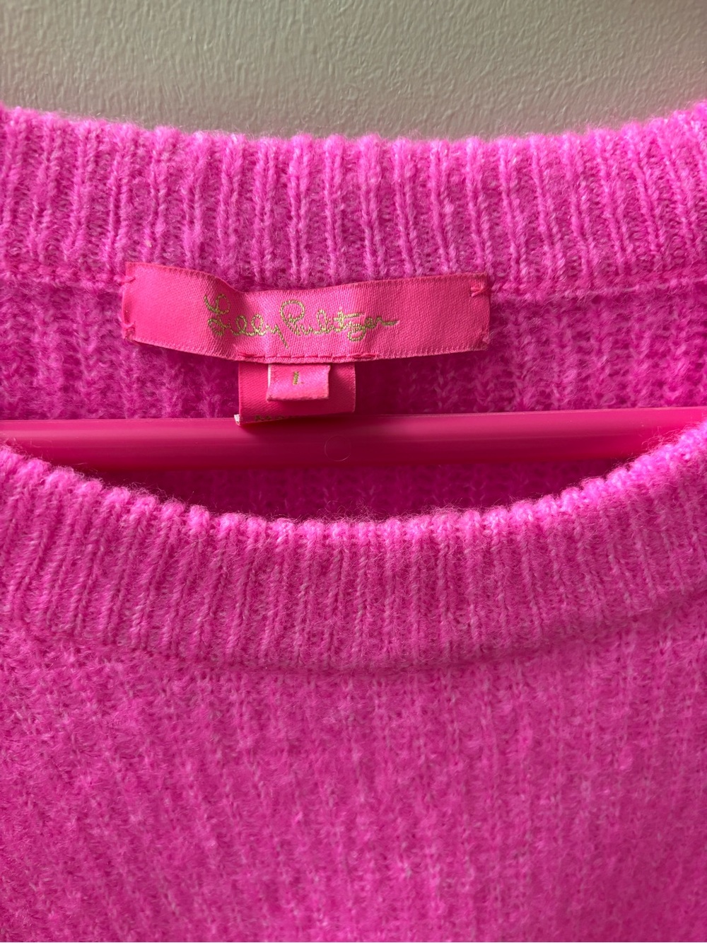 Lilly pulitzer pink sweater with gold heart buttons on shoulder Large - Picture 2 of 2